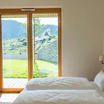 Bed & Breakfast Weinhaus Nigl - Hotel, Restaurant Und 4*