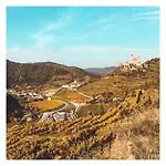 Weinhaus Nigl - Hotel, Restaurant Und Bed & Breakfast
