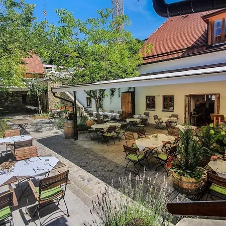 לינה וארוחת בוקר Weinhaus Nigl - Hotel, Restaurant Und *