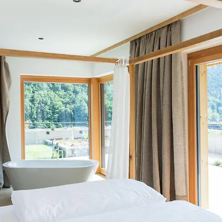 Weinhaus Nigl - Hotel, Restaurant Und Bed & Breakfast