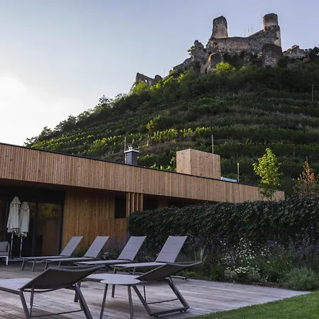 Weinhaus Nigl - Hotel, Restaurant Und Bed & Breakfast 4*