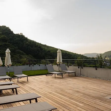 Weinhaus Nigl - Hotel, Restaurant Und * סנפטנברג