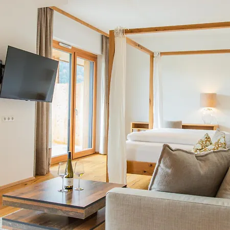לינה וארוחת בוקר Weinhaus Nigl - Hotel, Restaurant Und