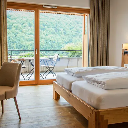 Weinhaus Nigl - Hotel, Restaurant Und * סנפטנברג