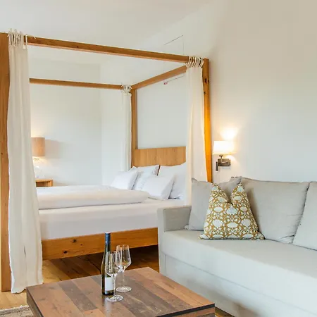 Weinhaus Nigl - Hotel, Restaurant Und