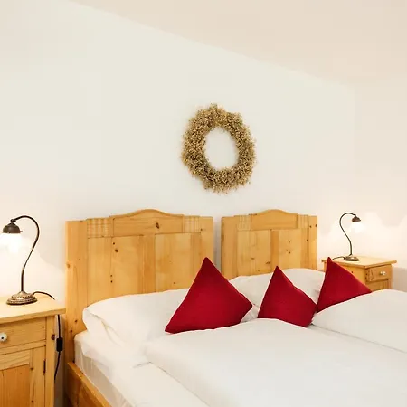 Weinhaus Nigl - Hotel, Restaurant Und לינה וארוחת בוקר סנפטנברג