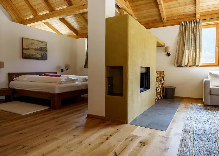 Weinhaus Nigl - Hotel, Restaurant Und Bed & Breakfast