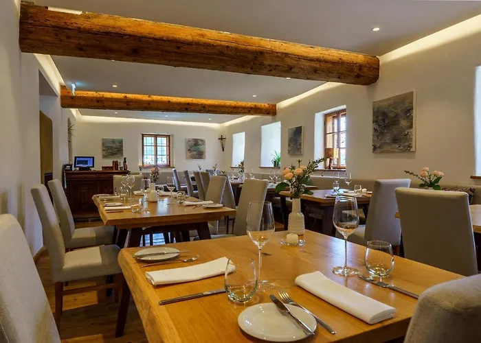 Bed & Breakfast Weinhaus Nigl - Hotel, Restaurant Und Senftenberg