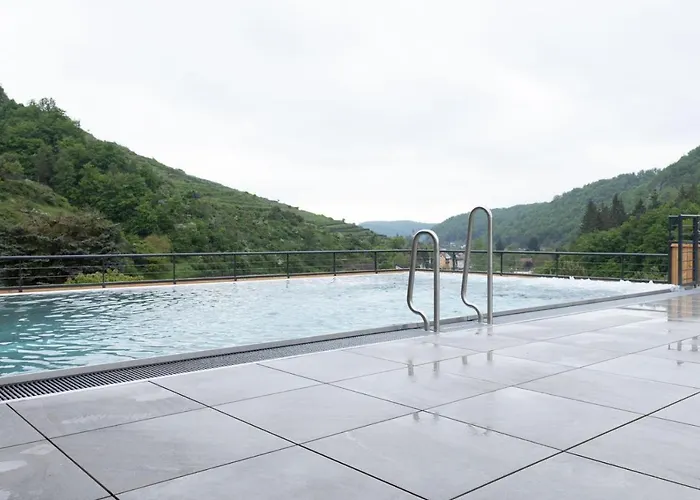 Weinhaus Nigl - Hotel, Restaurant Und Bed & Breakfast Senftenberg