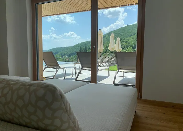 Weinhaus Nigl - Hotel, Restaurant Und Bed & Breakfast Senftenberg