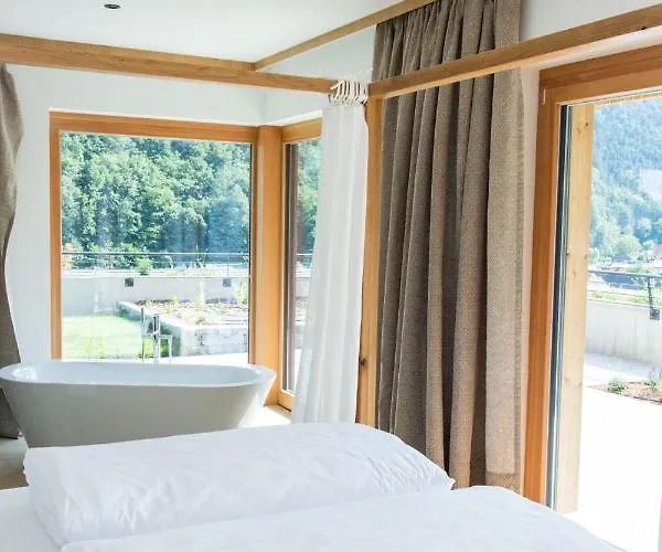 Bed & Breakfast Weinhaus Nigl - Hotel, Restaurant Und 4*