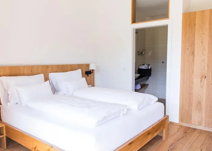 Bed & Breakfast Weinhaus Nigl - Hotel, Restaurant Und 4*