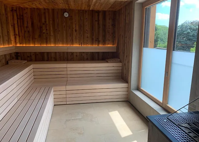 Bed & Breakfast Weinhaus Nigl - Hotel, Restaurant Und Senftenberg