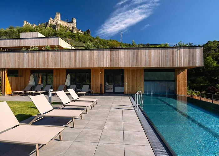 Weinhaus Nigl - Hotel, Restaurant Und Bed & Breakfast