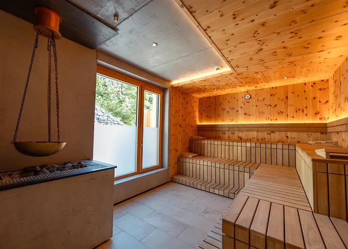 Weinhaus Nigl - Hotel, Restaurant Und Bed & Breakfast 4*