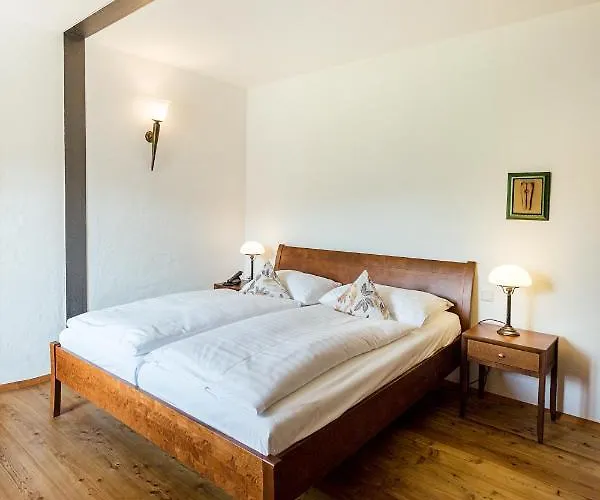 Weinhaus Nigl - Hotel, Restaurant Und Bed & Breakfast 4*